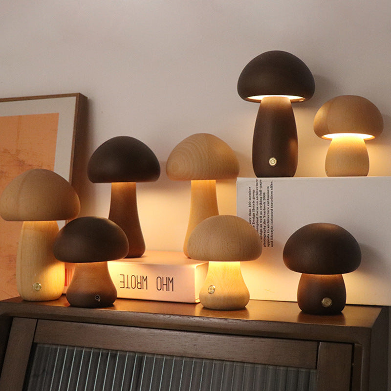 Simpatica luce notturna a LED a fungo