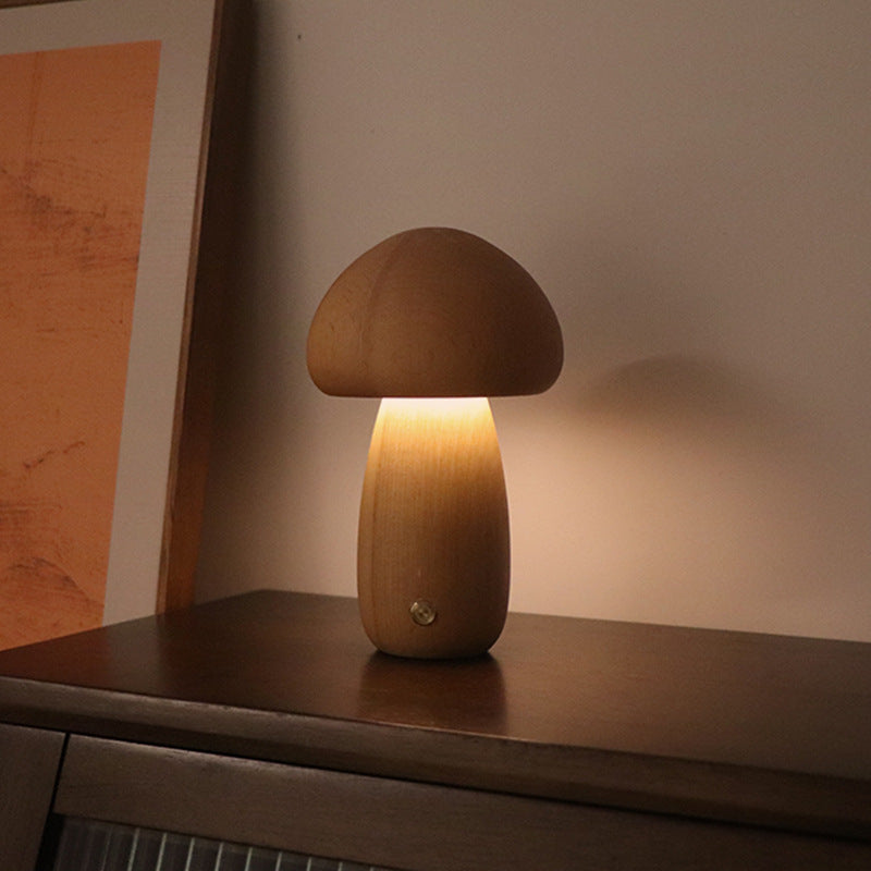 Simpatica luce notturna a LED a fungo