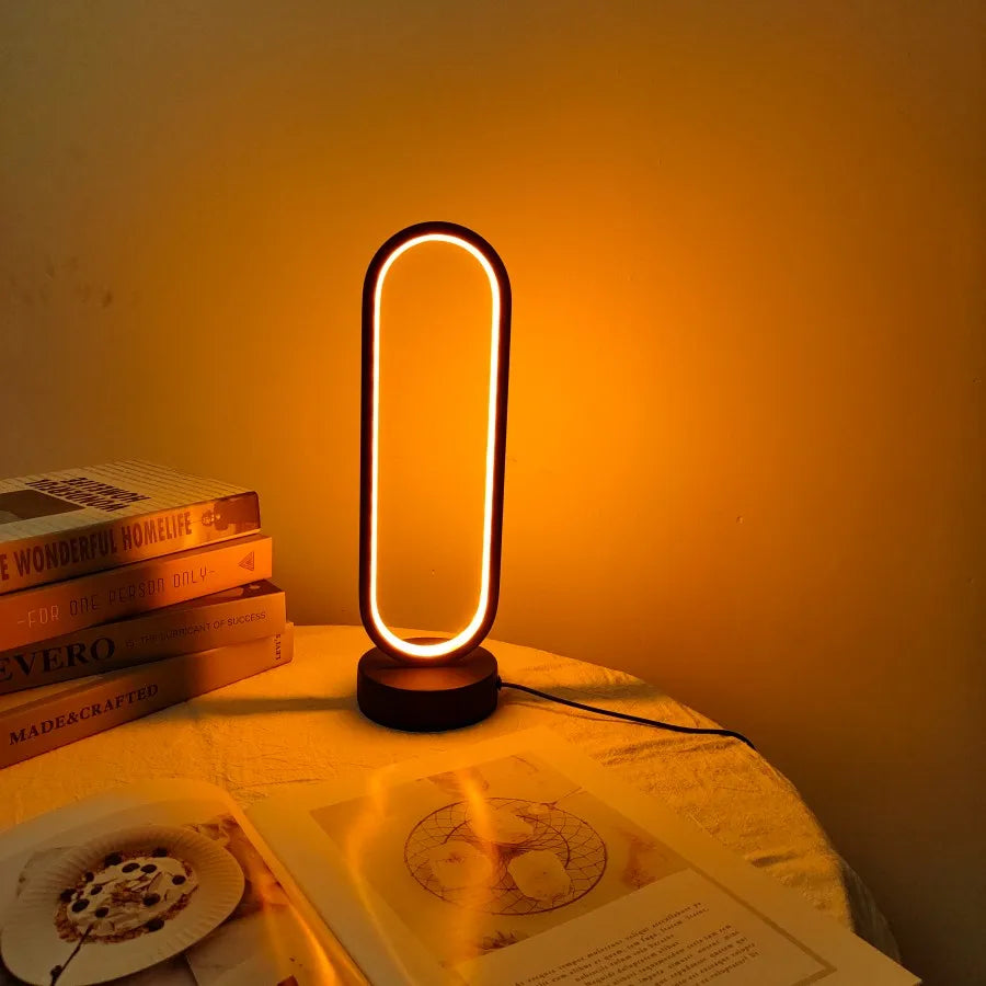 Lampada da tavolo ovale contemporanea