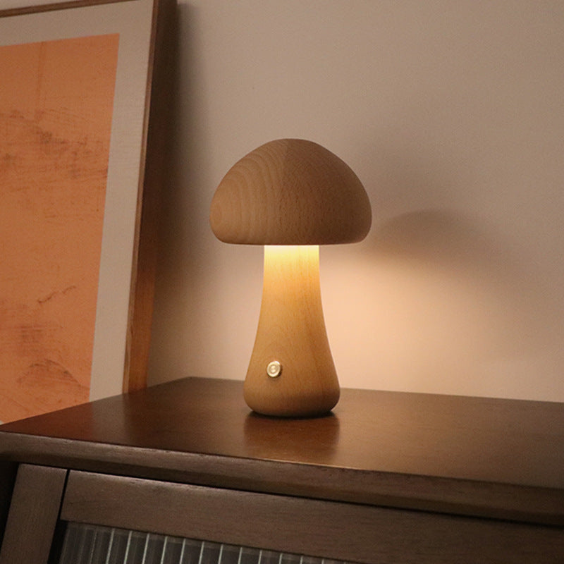 Simpatica luce notturna a LED a fungo